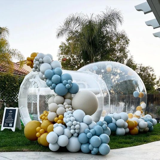 Inflatable Bubble House + 500 colorfull balloons