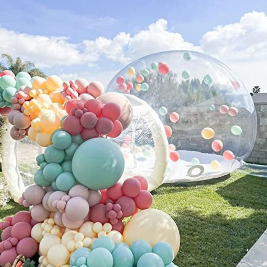 Inflatable Bubble House + 500 colorfull balloons